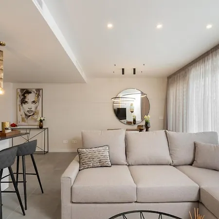 شقة Stunning Contemporary 3-bedroom Corner In The Idyllic Oasis 325, إِستيبونا